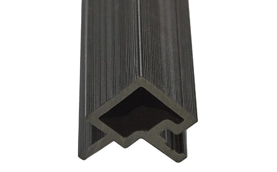 Угловой профиль реечной фасадной панели CM Волл (CM Wall) Черное дерево (Black wood), 3000*56*49 мм