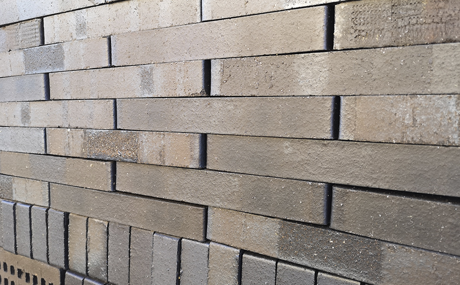 Кирпич клинкерный Muhr 05 KS Eisenschmelz Schwarzbraun Kohle Spezial гладкий, 290*90*40 мм