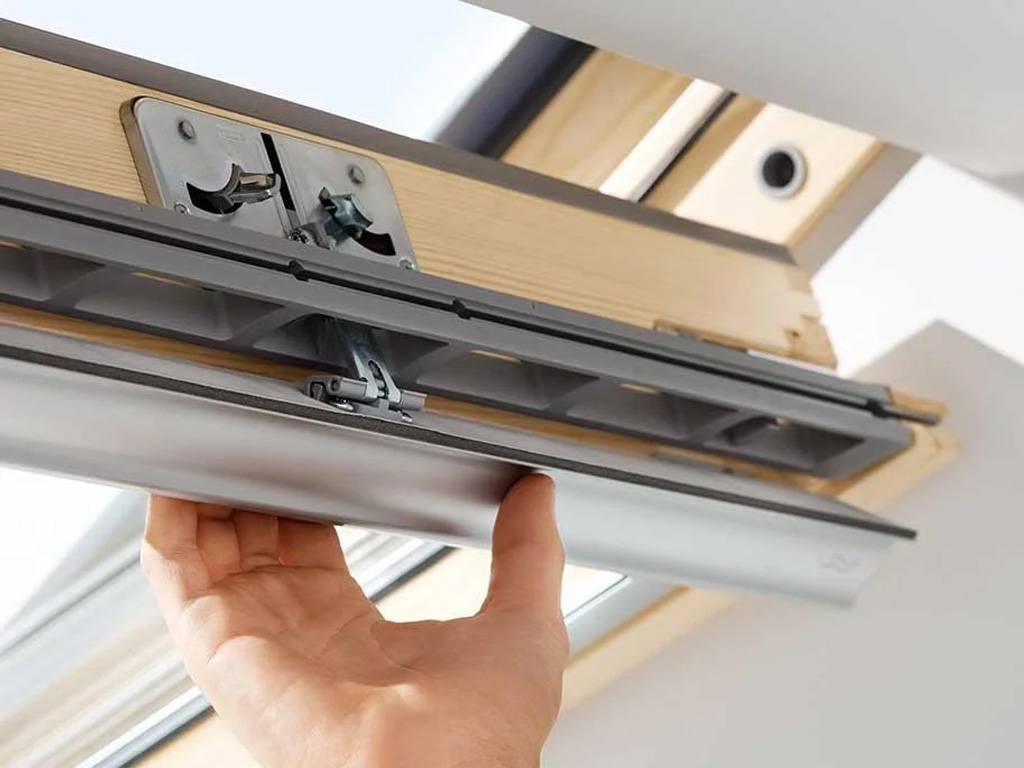 Мансардное окно VELUX WoodLine Дизайн GLL 1061, 550*980 мм