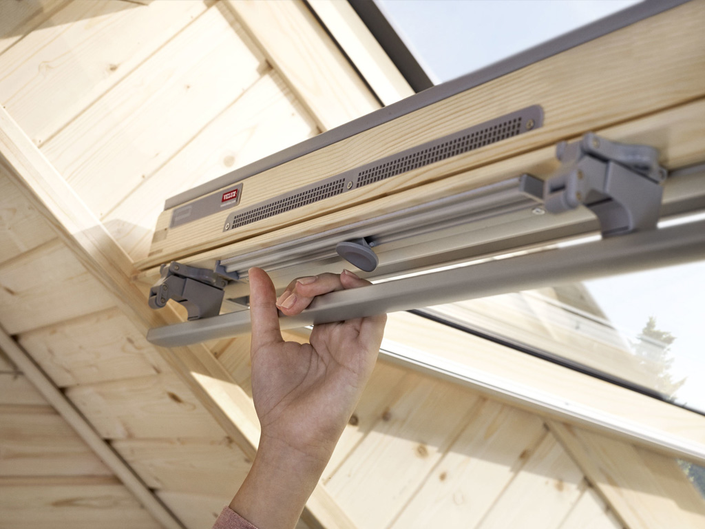 Мансардное окно VELUX GZL 1051, 550*980 мм
