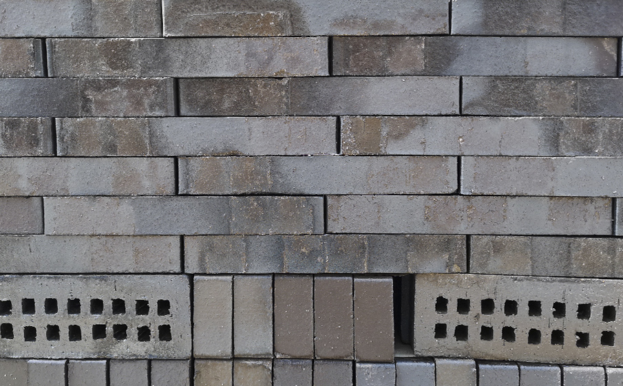 Кирпич клинкерный Muhr 05 KS Eisenschmelz Schwarzbraun Kohle Spezial гладкий, 290*90*52 мм