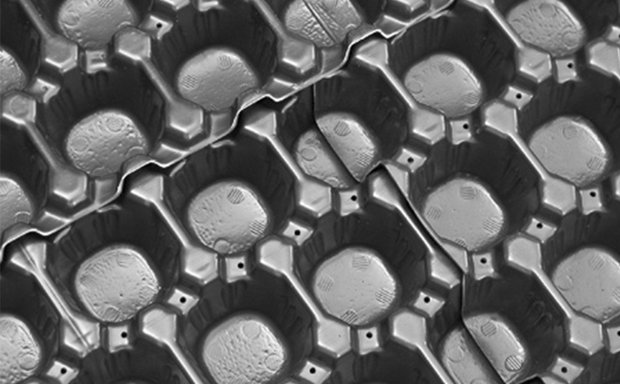 Водонакопительный и дренажный слой для интенсивного озеленения и пешеходной нагрузки Bauder DSE 40, 1040*2030*40 мм, плита 2,1 м2