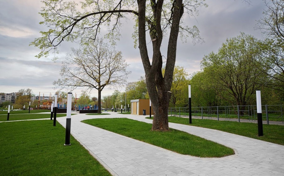 Плитка тротуарная Новый город В.3.Фсм.8 Стандарт гладкий серый