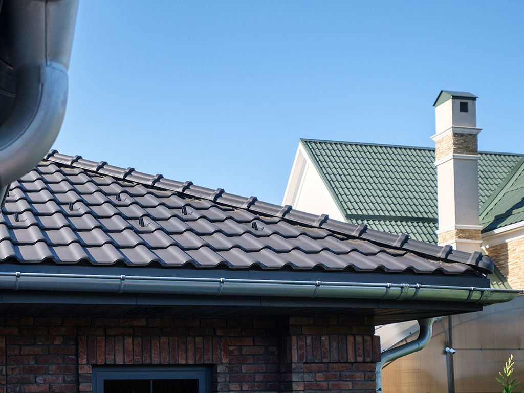 Снегозадерживающая скоба Braas черная