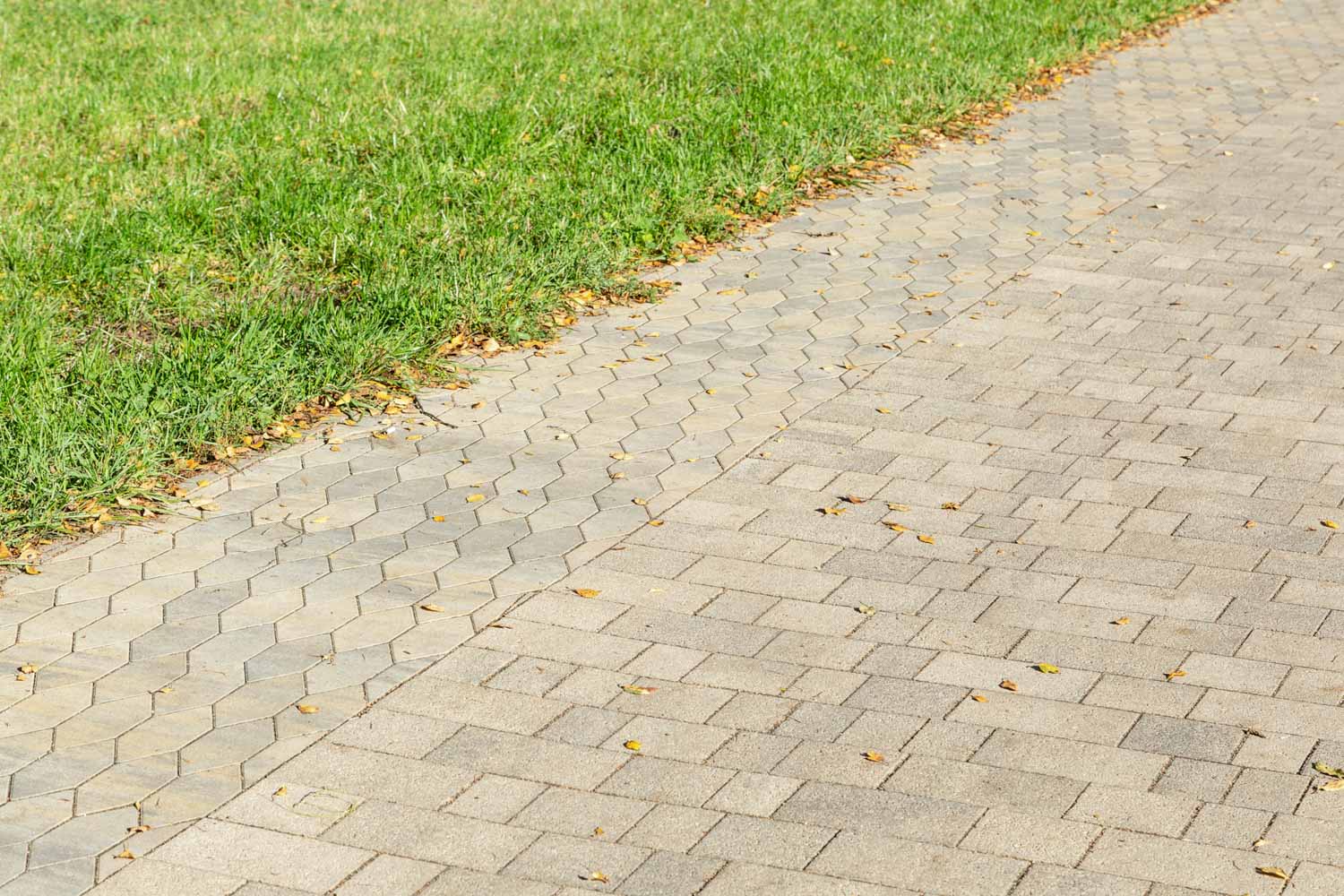 Плитка тротуарная Скошенный шестиугольник Б.1.ШГ.6 искусственный камень базальт, 100*100*100*60 мм 