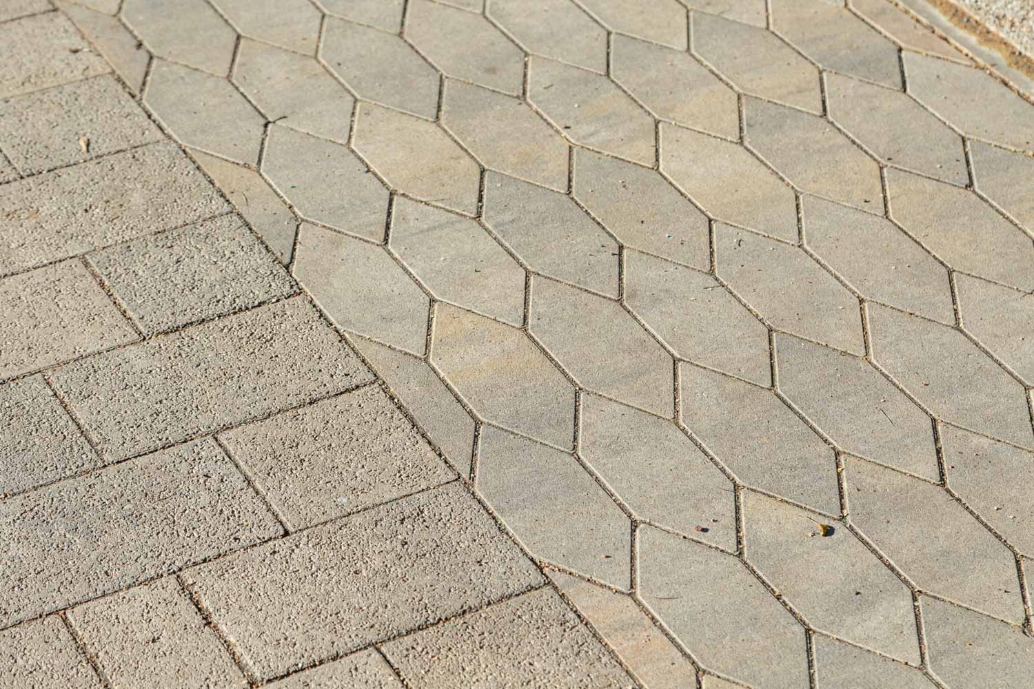 Плитка тротуарная Скошенный шестиугольник Б.1.ШГ.6 искусственный камень базальт, 100*100*100*60 мм 