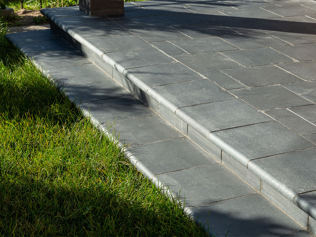 Клинкерная ступень флорентинер Terraklinker (Gres de Breda) Basalto модель B, 330*330*60*20 мм