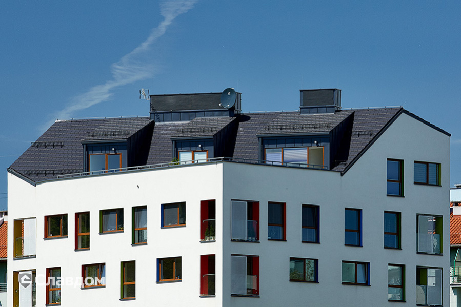 Жилой квартал с применением керамической черепицы Koramic Orea 9 anthracite matt engobe