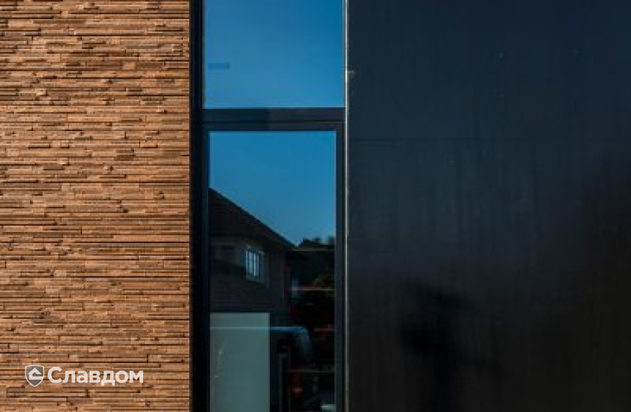 Сервисный центр в Звейнарде с облицовкой кирпичом Terca Cassia Bruin