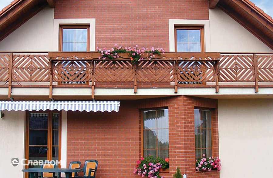 Частный дом с облицовкой фасадной клинкерной плиткой King Klinker Dream House 01 Ruby red