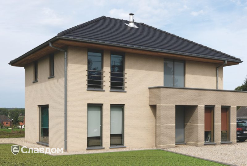 Частный дом с облицовкой кирпичом Terca Branco и Prata