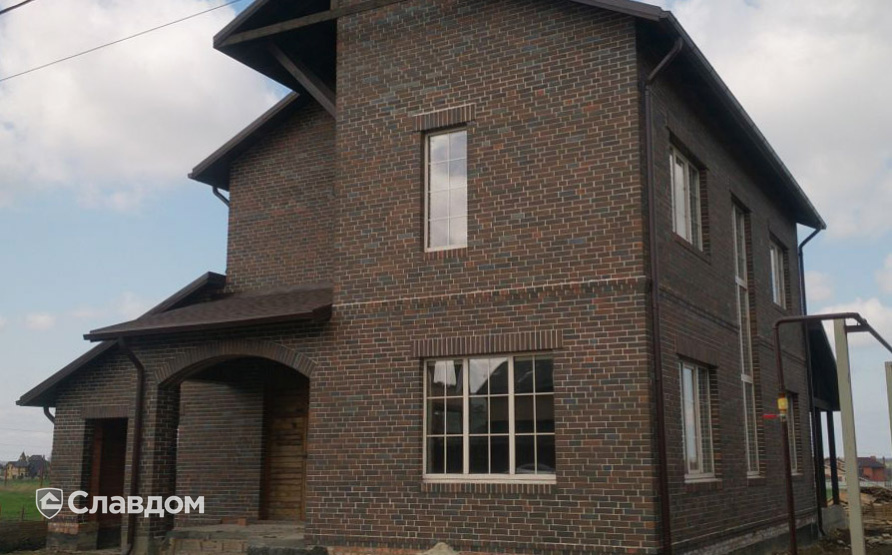 Частный дом с применением кирпича Пятый элемент Мюнхен