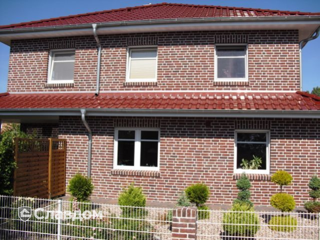 Двухэтажный коттедж с облицовокой кирпичом Terca Milano