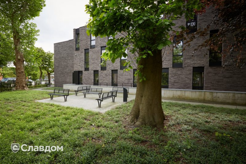 Студенческое общежитие в Генте с облицовкой кирпичом Terca Iluzo Grijs-zwart