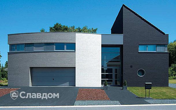 Частный дом с облицовкой кирпичом Roben Faro Grau nuanciert, Roben Faro Schwarz nuanciert и Roben Oslo perlweiss