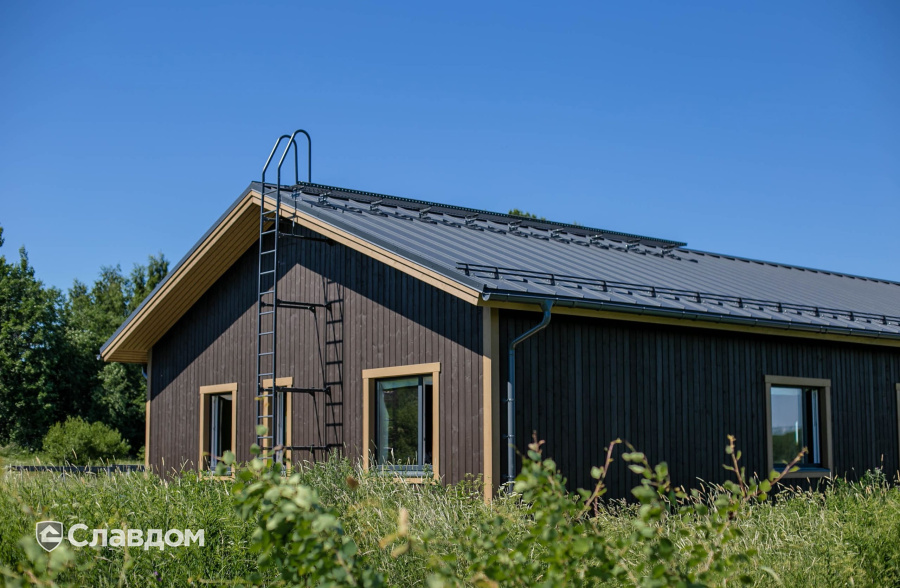 Частный дом с использованием кликфальца ARMO Rooftop Matte RAL 7024