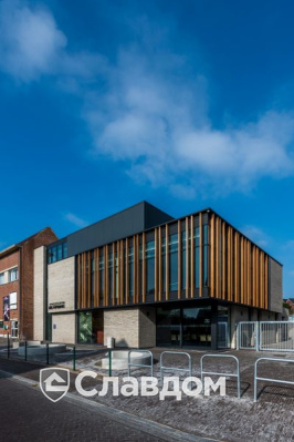 Культурный центр в Тервюрене с облицовкой кирпичом Terca Latero Basalto