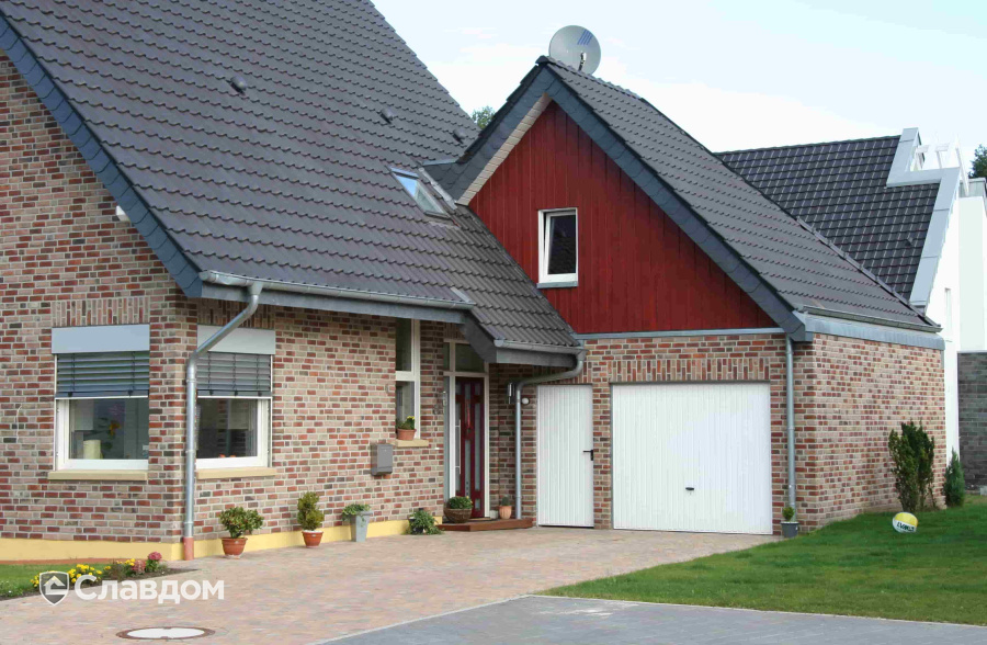 Частный дом с облицовкой кирпичом ручной формовки MUHR Borghees