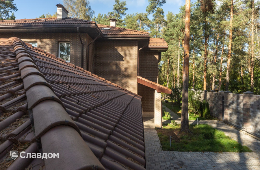 Частный дом в Ленинградской области с облицовкой кирпичом Terca 