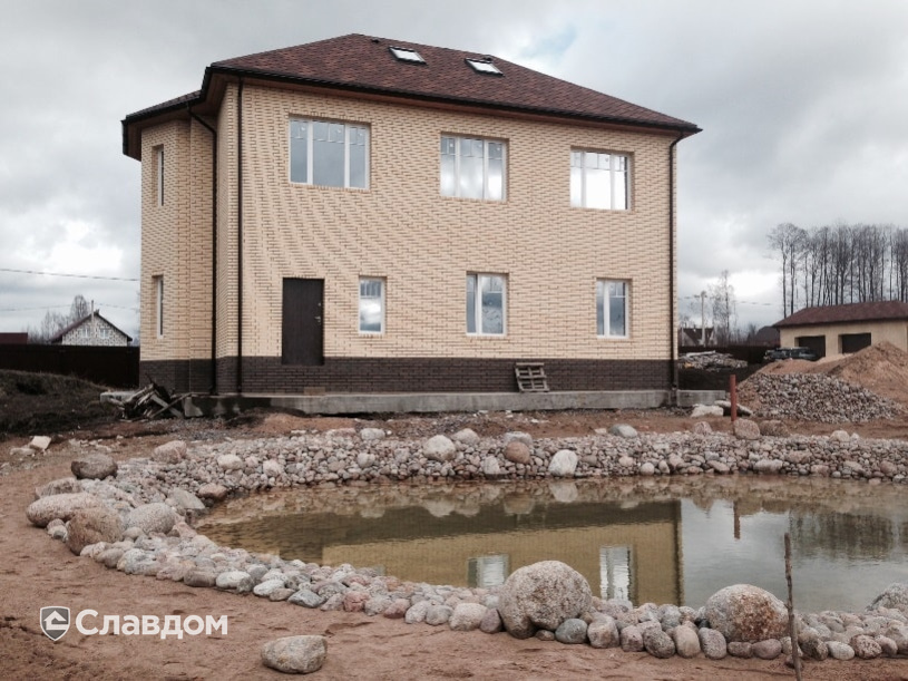 Частный коттедж c облицовкой кирпичом Terca Rosso