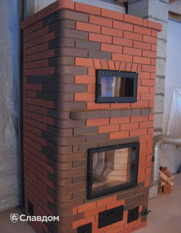 Печь с применением облицовочного кирпича Lode BRUNIS+BRUNIS F15+JANKA F15 +JANKА
