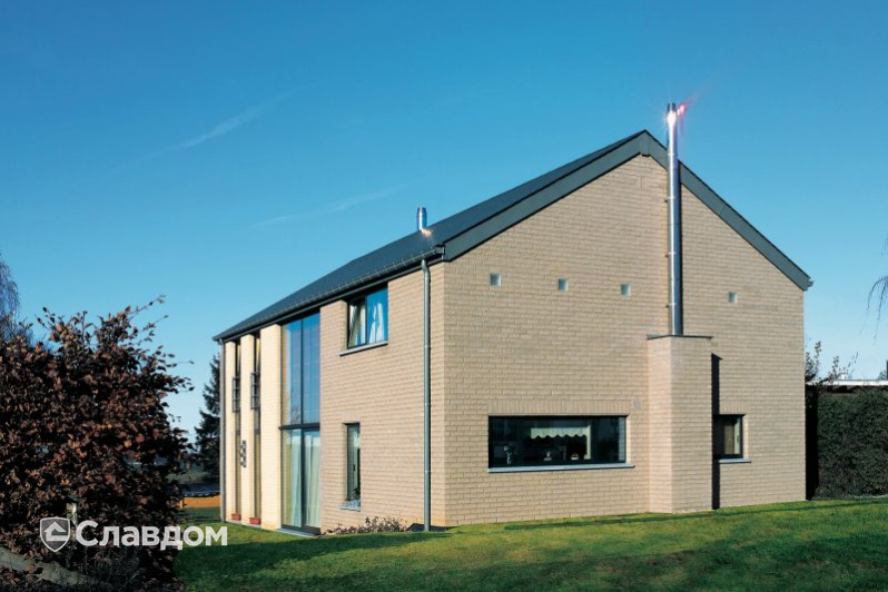 Частный дом в Ла Рид с облицовкой кирпичом Terca Prata