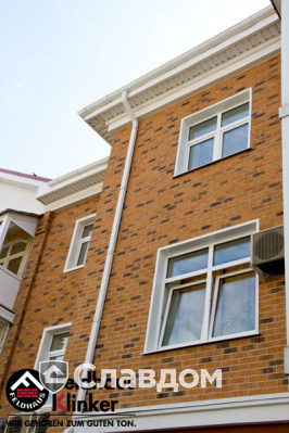 Жилой дом с облицовкой фасадной плиткой Feldhaus Klinker 268 nolani viva rustico