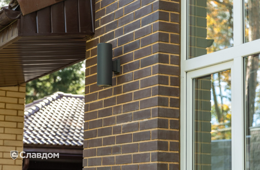 Частный дом в Ленинградской области с облицовкой кирпичом Terca 