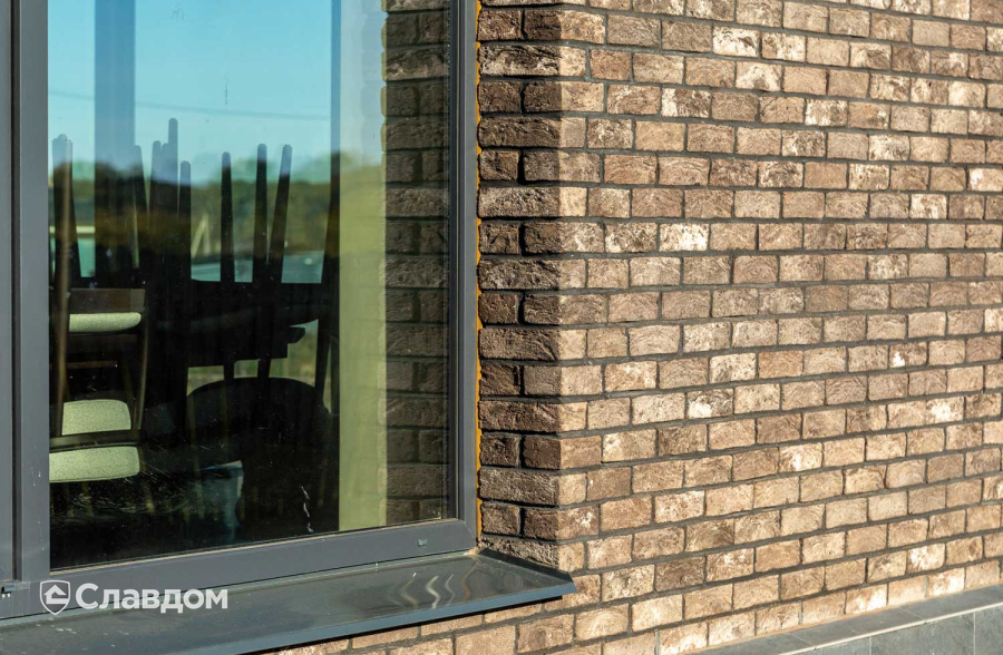 Частный дом с облицовкой из кирпича Тандем Данилово