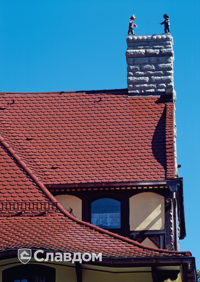 Замок с крышей из черепицы Creaton Biber Klassik Rot Glasiert