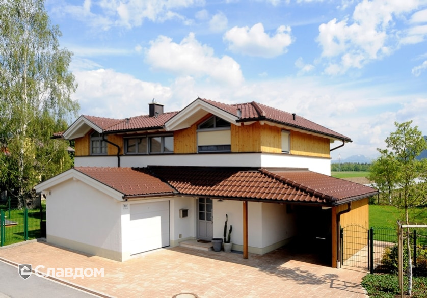 Частный дом с черепицей TONDACH Samba 11 brown engobe