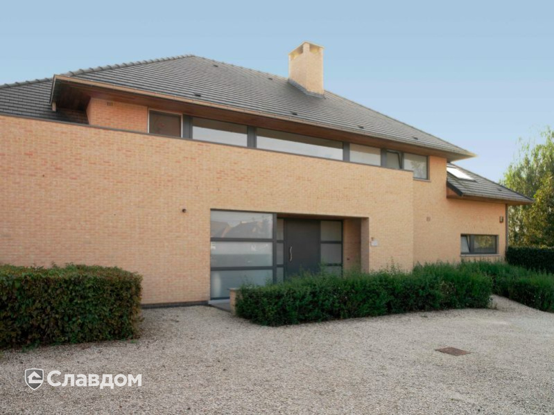 Частный дом в Звевегеме с облицовкой кирпичом Terca Brugse Strobloem