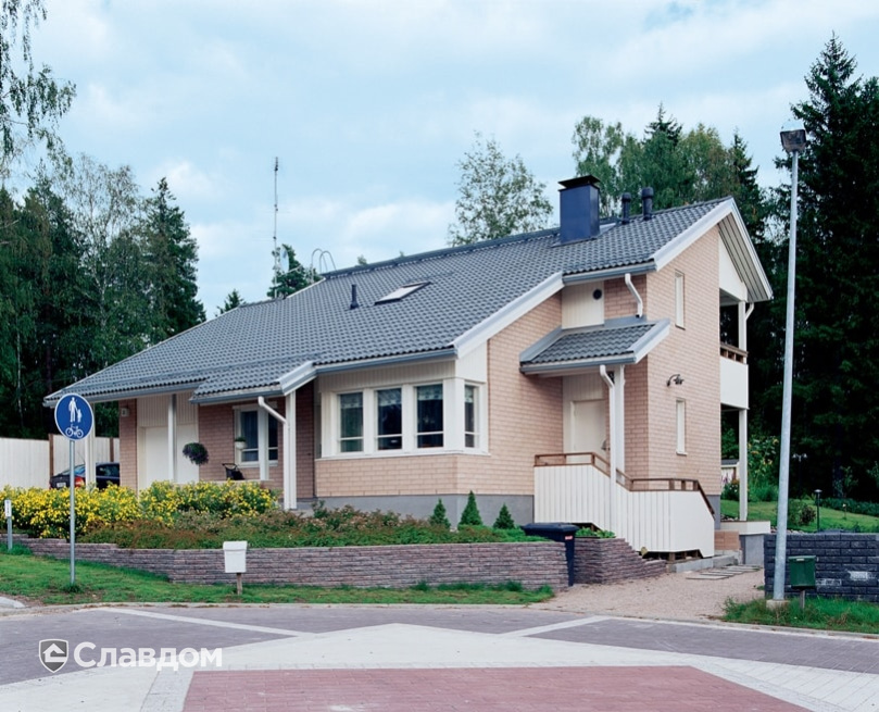 Жилой дом с облицовкой кирпичом Terca Hilla каре