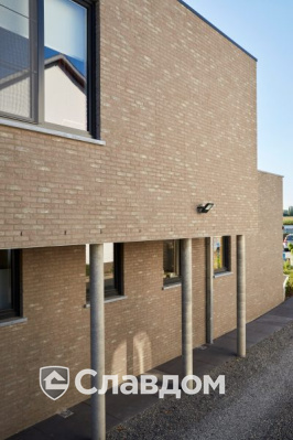 Частный дом с облицовкой кирпичом Terca Cromo