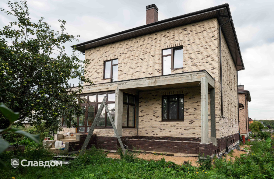 Загородный дом с облицовкой ENGELS Ladoga