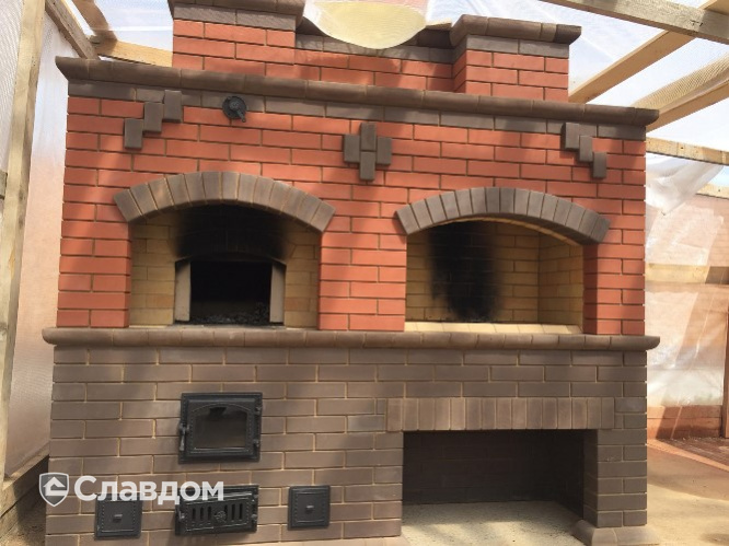 Уличный печной комплекс с облицовкой полнотелым кирпичом КС-Керамик Красный и Темный шоколад
