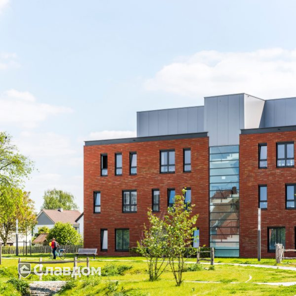 Медицинский центр с облицовкой кирпичом Terca Linneaus Robinia