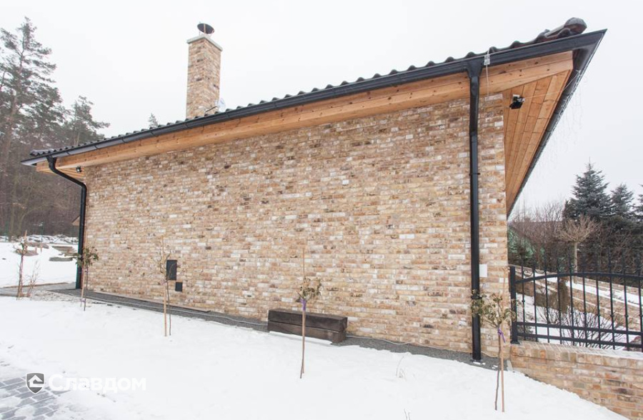Частный дом с облицовкой кирпичом ENGELS HANDFORM Barnsteen