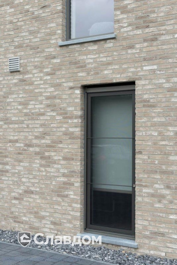 Частный дом с облицовкой кирпичом Nelissen Arte