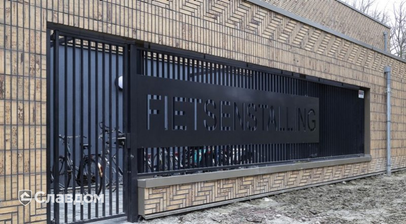 Здание школы Joseph Haydn с облицовкой кирпичом Terca Sussex Multi Gesinterd