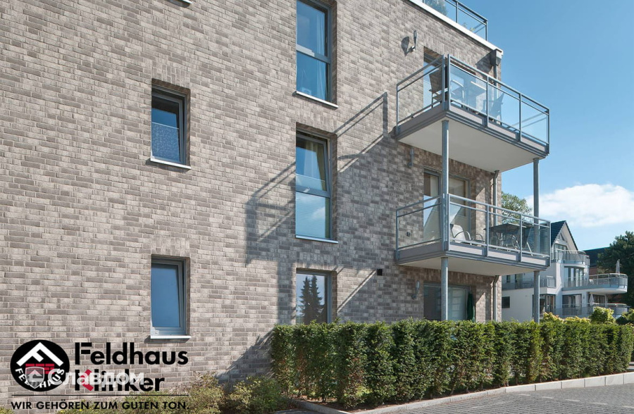 Жилой дом с облицовкой кирпичом Feldhaus Klinker 682  sintra argo blanco