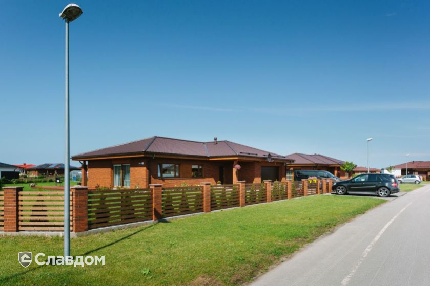 Коттеджный поселок с облицовкой кирпичом Terca Red Flame гладкий