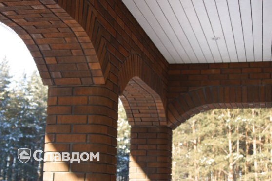 Частный объект с облицовкой кирпичом Terca Terra шероховатый