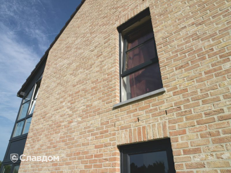 Частный дом с облицовкой кирпичом Terca Appelbloesem