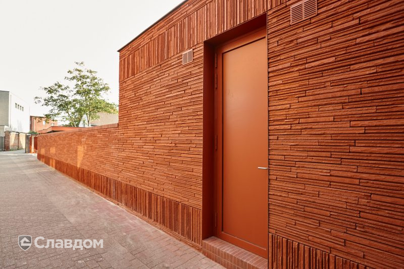 Многоквартирный дом в Схотене с облицовкой кирпичом Terca Cassia Rood