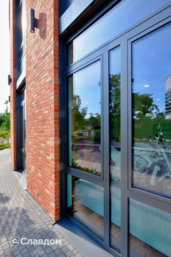 Офис компании Horex с облицовкой фасадной плиткой Stroeher Steilinge 374