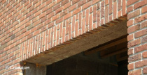 Вертикальная кладка в полтора кирпича перемычки BAUT
