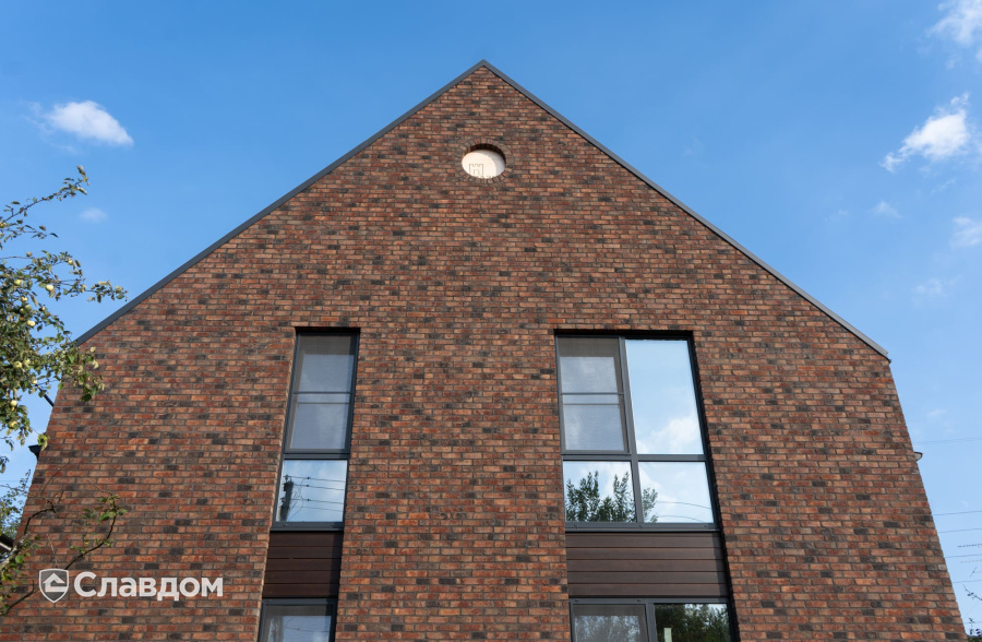 Частный дом с облицовкой кирпичом Muhr 13, Friesland