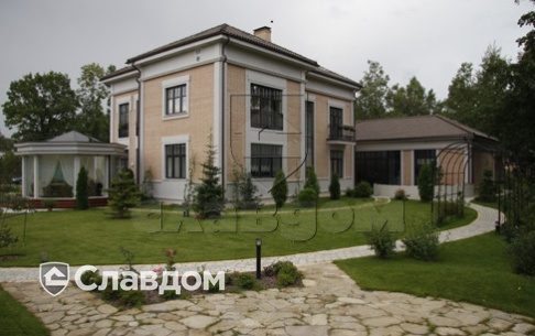 Частный жилой дом с облицовкой Terca Tunturi риф