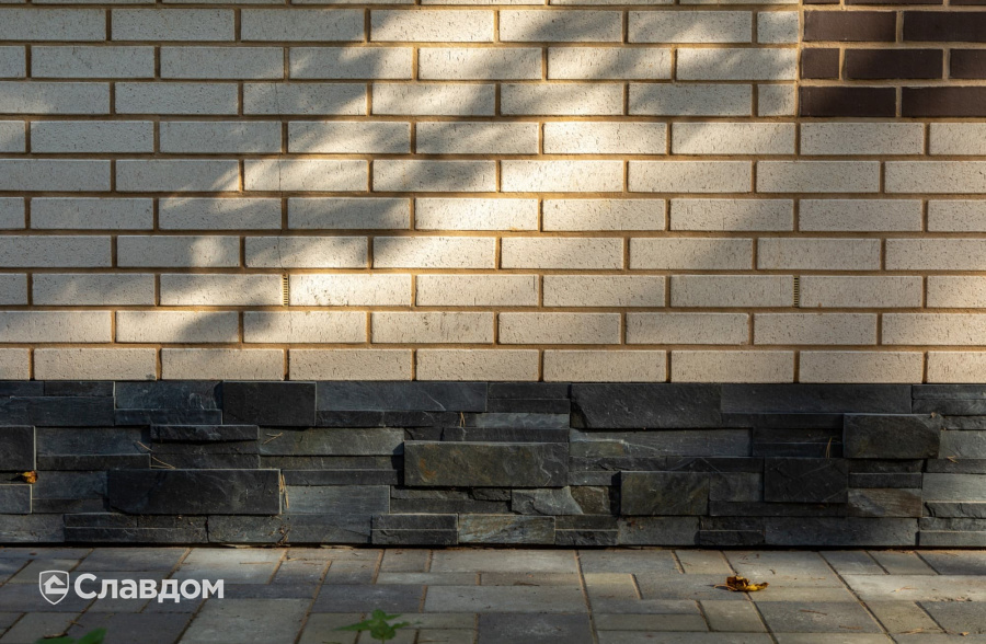 Частный дом в Ленинградской области с облицовкой кирпичом Terca 